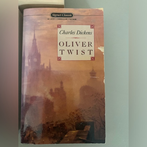 Collection of Classic Charles Dickens Paperback Books GUC Oliver Twist Etc - Picture 6 of 7